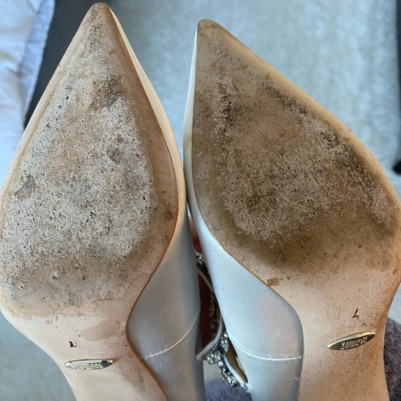 Badgley Mischka Theory Pump in Soft White - Picture 14 of 14